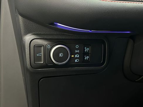 Certified 2025 Ford Explorer ST image 27