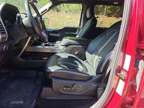 Used 2018 Ford F150 Platinum w/ Equipment Group 701A Luxury image 10