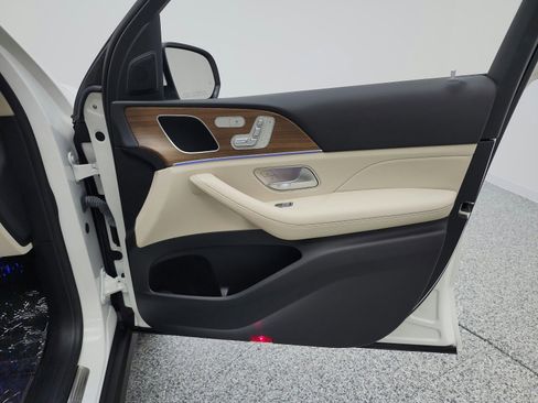 Used 2024 Mercedes-Benz GLE 350 4MATIC image 25