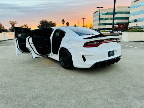 Used 2017 Dodge Charger R/T image 48