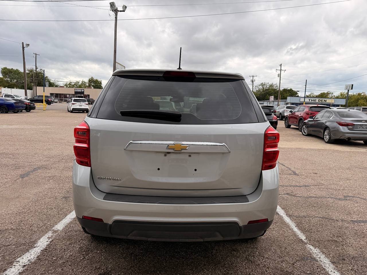Used 2017 Chevrolet Equinox LS FWD image 7