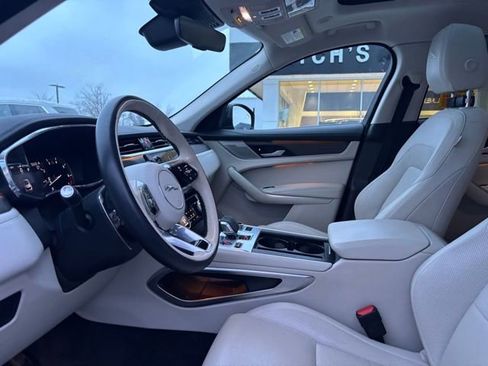 Used 2023 Jaguar F-PACE S image 9