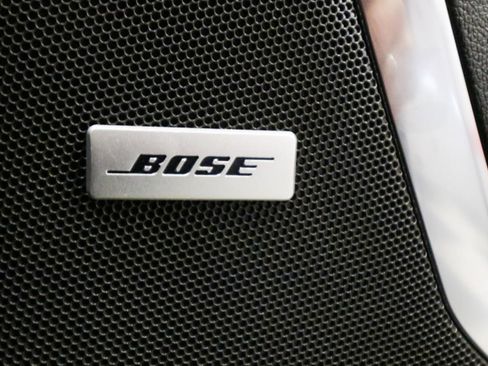 Used 2022 GMC Yukon SLT w/ SLT Premium Package image 26