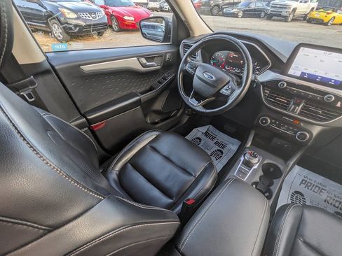 Used 2020 Ford Escape SEL image 26