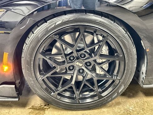 Used 2024 Ford Mustang GT Premium image 30