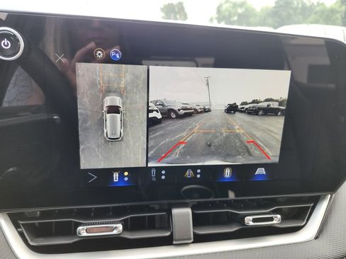 New 2026 Chevrolet Equinox LT w/ Convenience Package II image 17