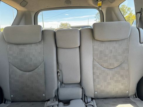 Used 2011 Toyota RAV4 Sport Utility 4D w/ Base L4 Extra Value Pkg image 17