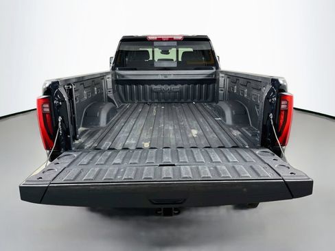 Used 2025 GMC Sierra 2500 Denali w/ Denali Reserve Package AWD/4WD image 10