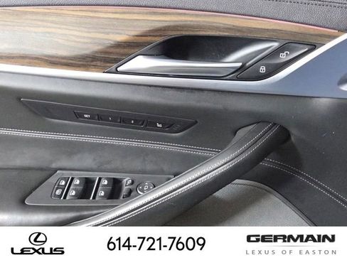 Used 2019 BMW M550i xDrive w/ Dynamic Handling Package image 29