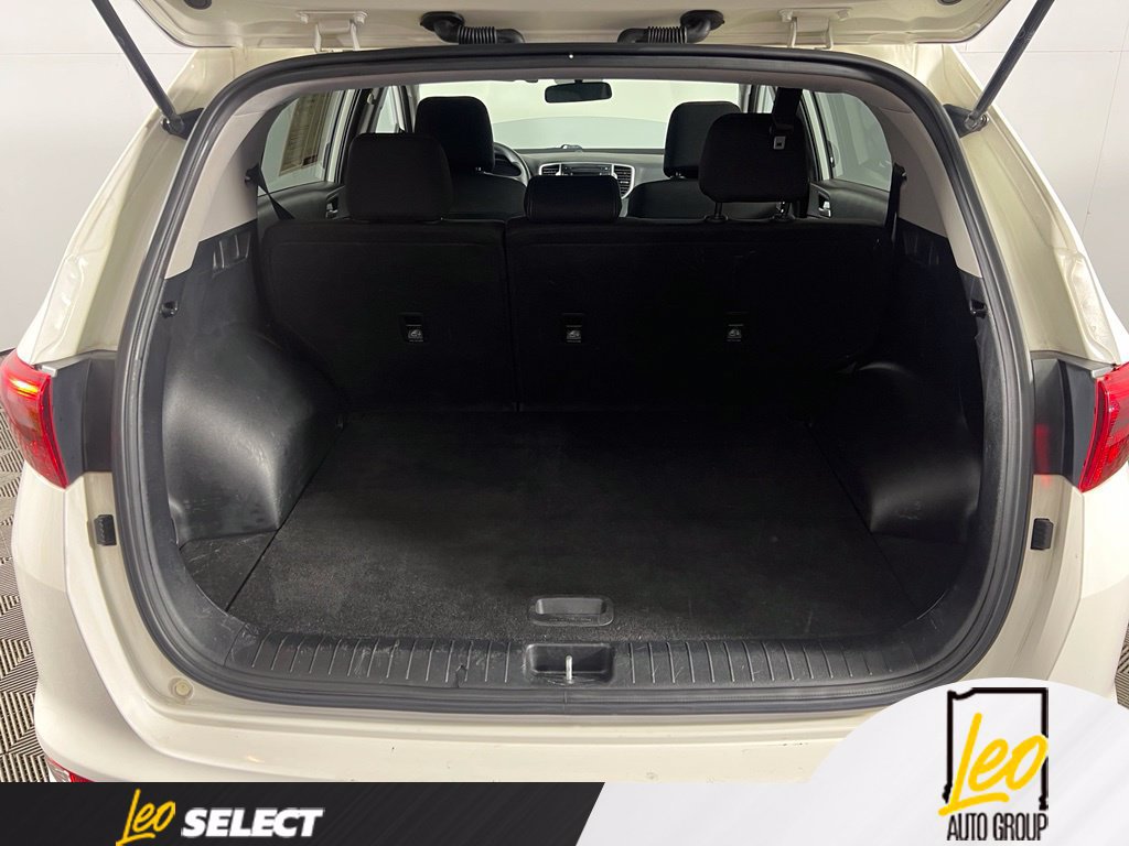 Used 2019 Kia Sportage LX FWD image 16