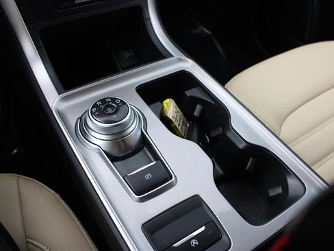 Used 2024 Ford Edge SEL w/ Class II Trailer Tow Package image 20