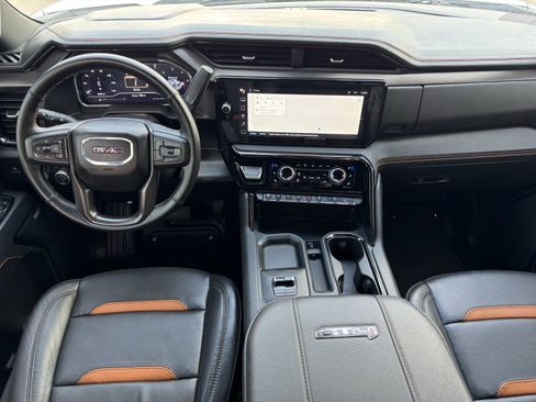 Used 2025 GMC Sierra 3500 AT4 image 13