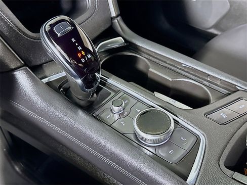 Certified 2025 Cadillac XT6 Premium Luxury image 15