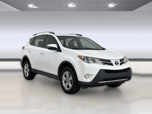 Used 2013 Toyota RAV4 XLE FWD image 7