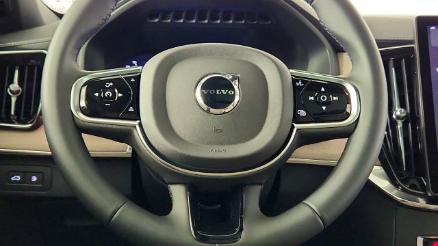 New 2026 Volvo XC90 T8 Plus w/ Protection Package AWD/4WD image 24