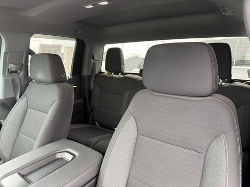 Used 2023 Chevrolet Silverado 1500 LT image 39