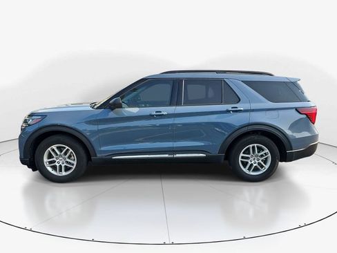 Used 2025 Ford Explorer Active w/ Active Comfort Package RWD image 6