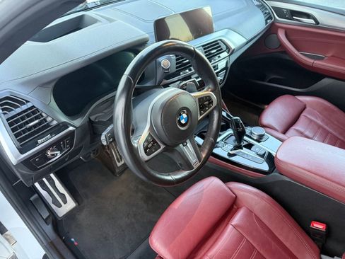 Certified 2021 BMW X4 xDrive30i w/ Executive Package image 4