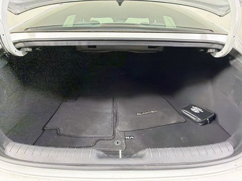 Used 2023 Hyundai Elantra SEL FWD image 24