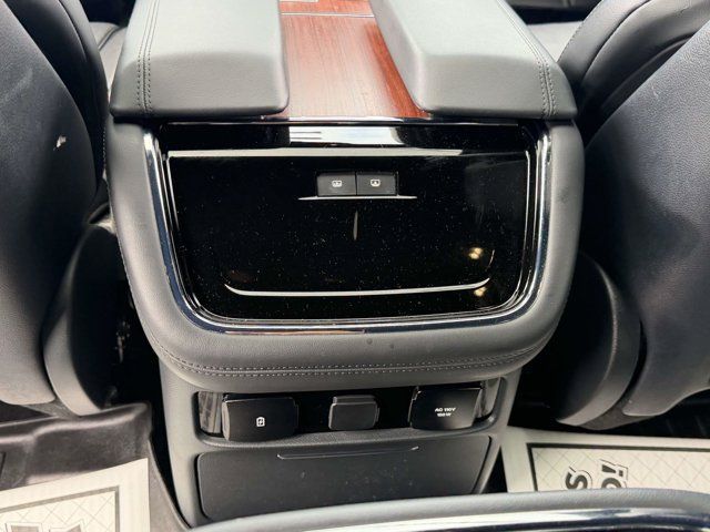 Used 2023 Lincoln Navigator Reserve AWD/4WD image 18