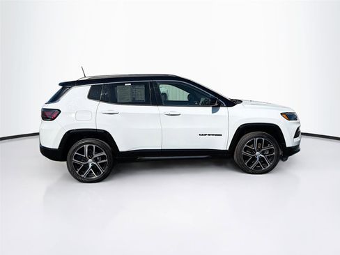 Used 2024 Jeep Compass Limited w/ Elite Group image 8