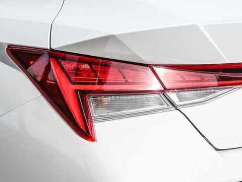 New 2026 Hyundai Elantra Limited image 9