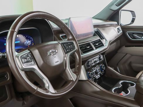 Used 2023 Chevrolet Suburban Z71 image 26