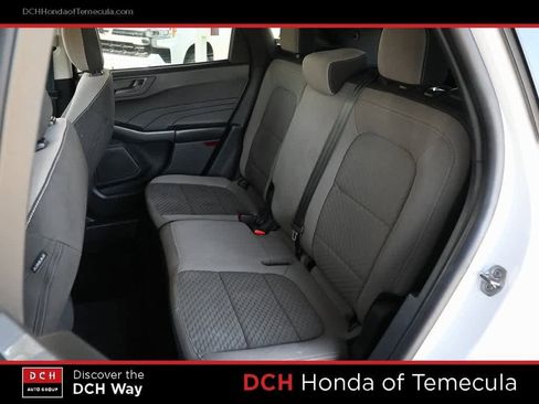 Used 2022 Ford Escape SE image 19