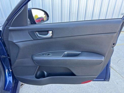 Used 2020 Kia Optima LX image 33