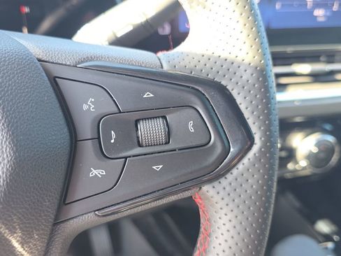 Used 2025 Chevrolet Trax RS w/ Driver Confidence Package FWD image 23