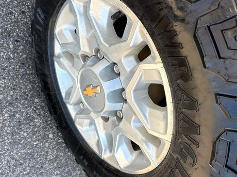Used 2022 Chevrolet Silverado 3500 LT w/ Convenience Package AWD/4WD image 24
