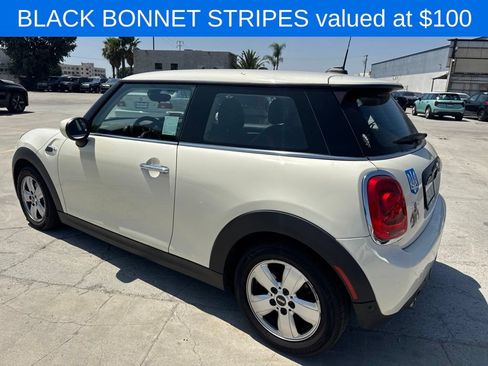 Used 2021 MINI Cooper 2-Door Hardtop FWD image 3