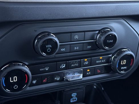 Certified 2025 Ford Bronco Outer Banks image 22