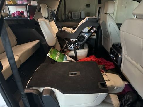 Used 2019 Ford Expedition Max Platinum image 21