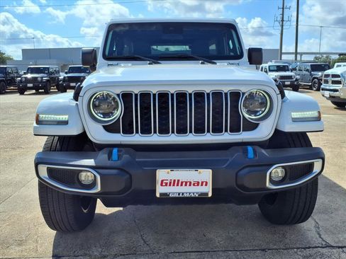 Used 2024 Jeep Wrangler Unlimited Sahara image 19