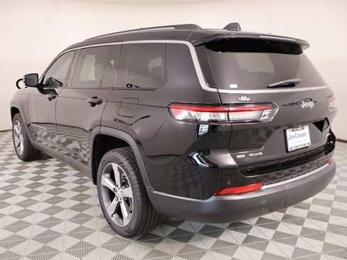 Used 2021 Jeep Grand Cherokee L Limited image 24
