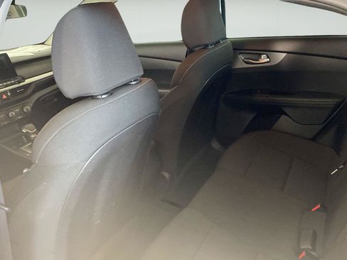 Used 2020 Kia Forte LXS FWD image 27