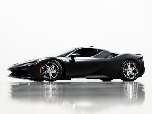 Used 2022 Ferrari SF90 Stradale image 91