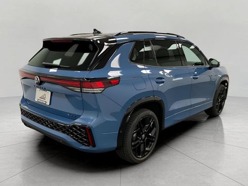 New 2026 Volkswagen Tiguan SE R-Line AWD/4WD image 7
