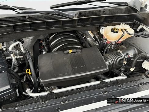 Used 2024 GMC Sierra 1500 Elevation w/ LPO, Elevation Black Package image 18