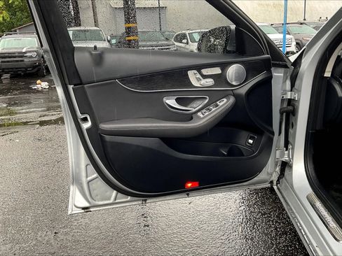 Used 2021 Mercedes-Benz C 300 Sedan w/ Premium Package image 23