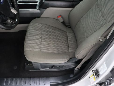 Used 2019 Ford F150 XLT w/ Equipment Group 302A Luxury RWD image 15
