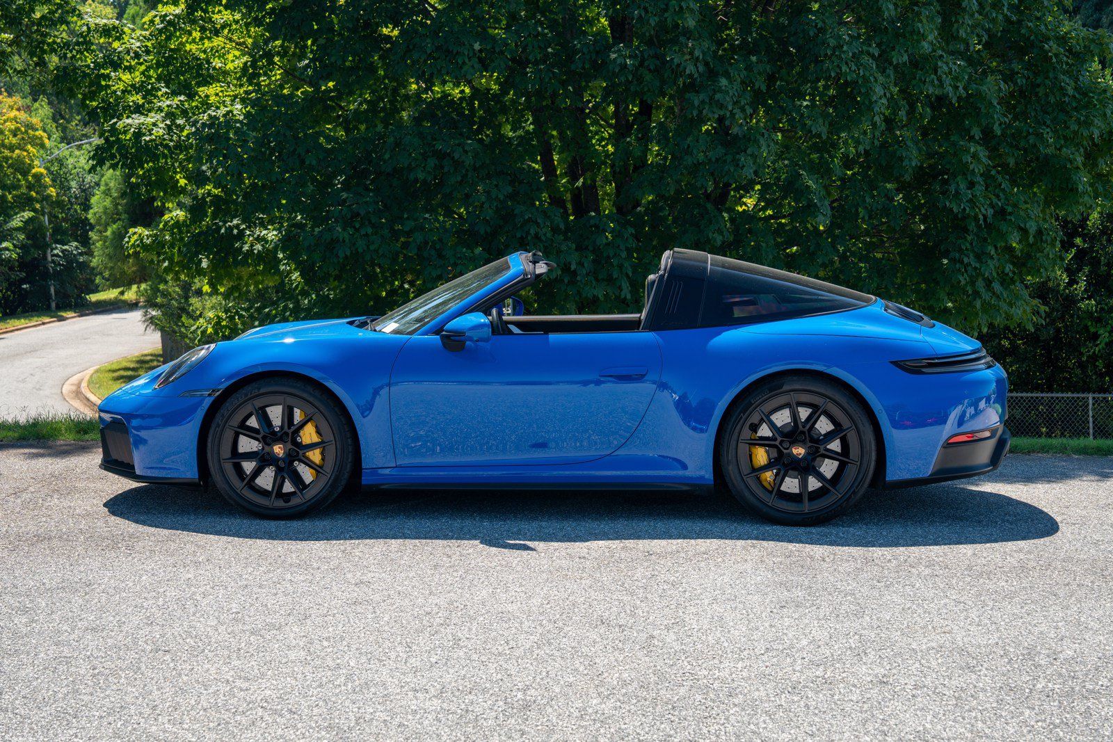 Certified 2026 Porsche 911 Targa 4 GTS AWD/4WD image 2