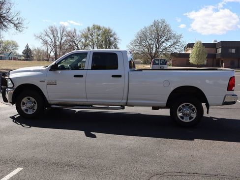 Used 2018 RAM 2500 Tradesman w/ Chrome Appearance Group image 9
