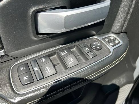 Used 2024 RAM 3500 Big Horn AWD/4WD image 32