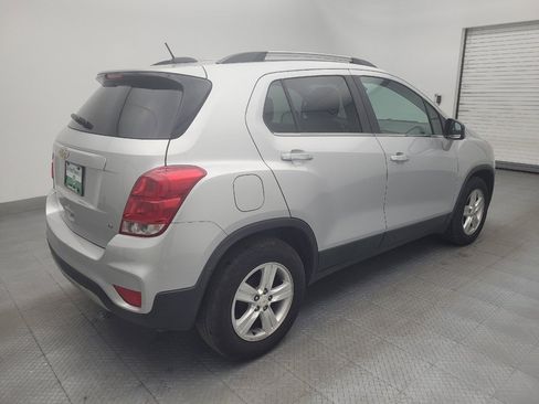 Used 2019 Chevrolet Trax LT w/ LT Convenience Package image 10