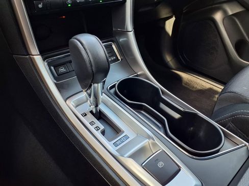 Used 2021 Subaru Ascent Premium w/ Convenience Package image 28