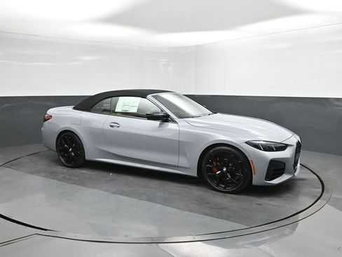 New 2026 BMW M440i Convertible image 17