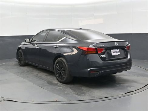 Used 2021 Nissan Altima 2.5 SV image 6