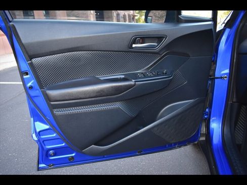 Used 2018 Toyota C-HR XLE image 18